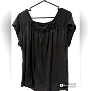 Access black short sleeved short women’s xl